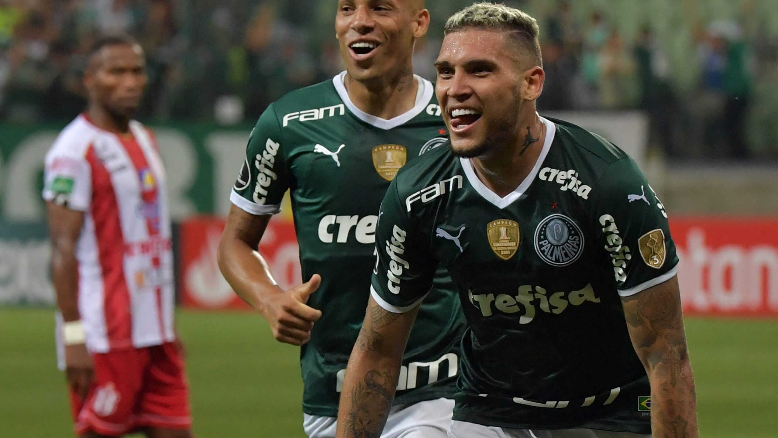 Rafael Navarro em ação pelo Palmeiras