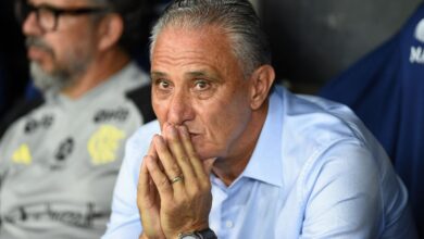 Tite durante jogo do Flamengo