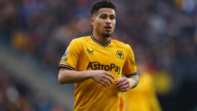 João Gomes em ação pelo Wolverhampton