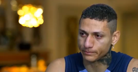 Richarlison se emociona ao falar sobre saúde mental