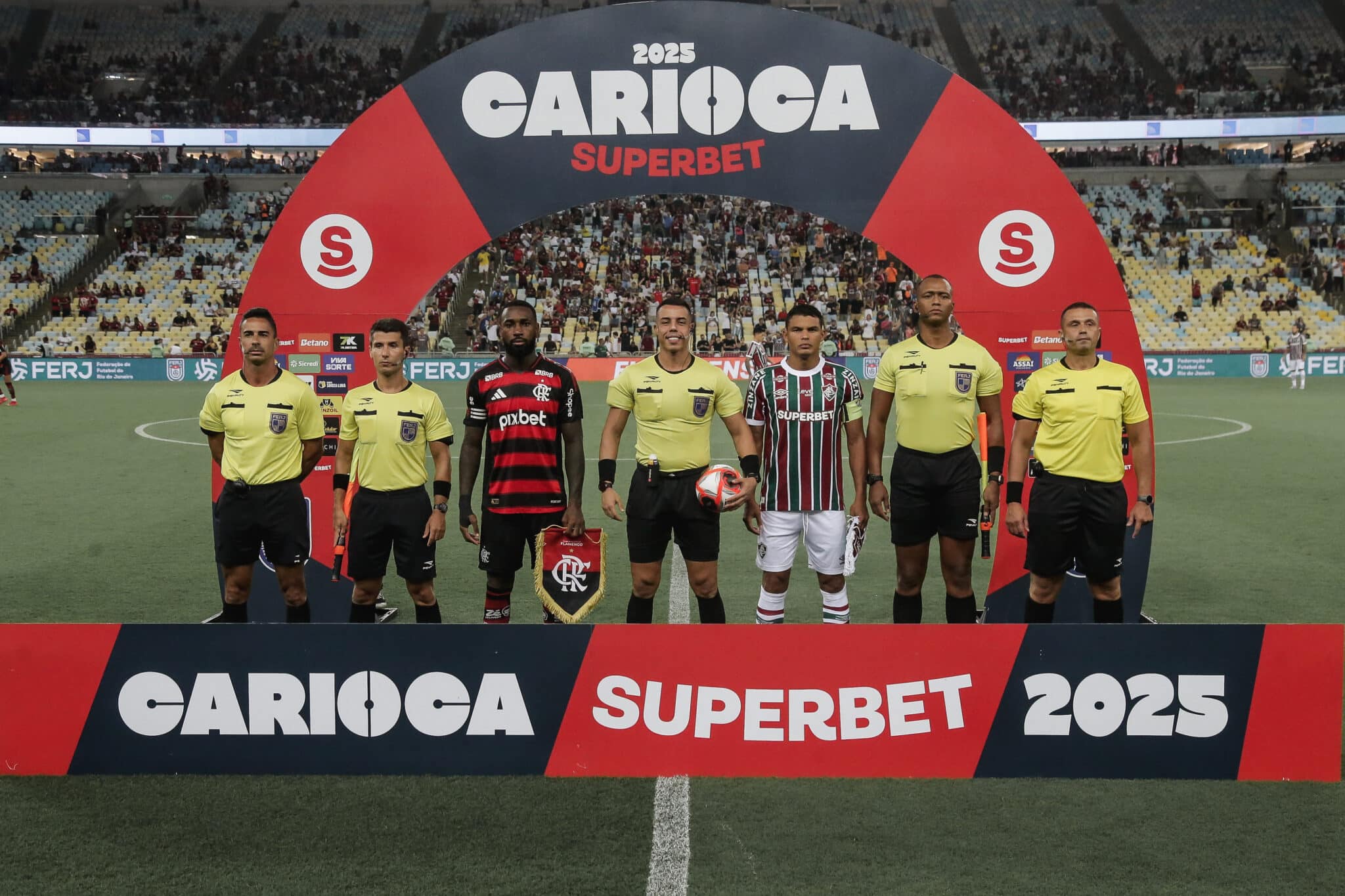 Fluminense e Flamengo pela final do Carioca 2025