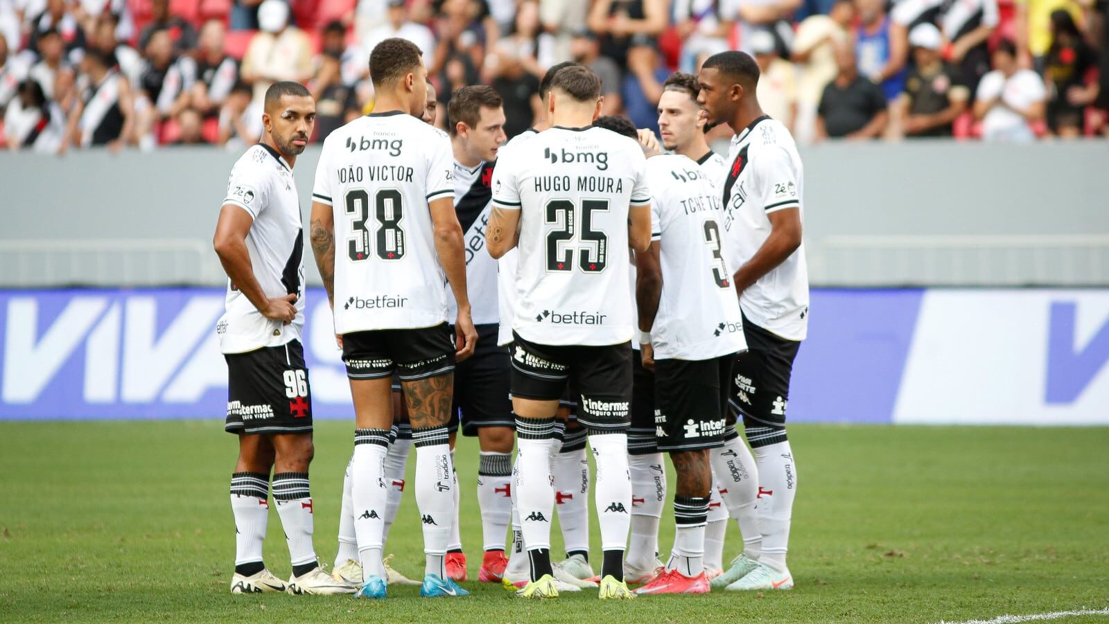 Elenco do Vasco no Mané Garrincha