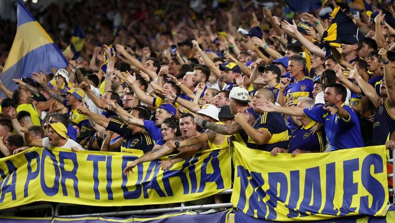 Torcida do Boca Juniors no jogo contra o Bayern de Munique