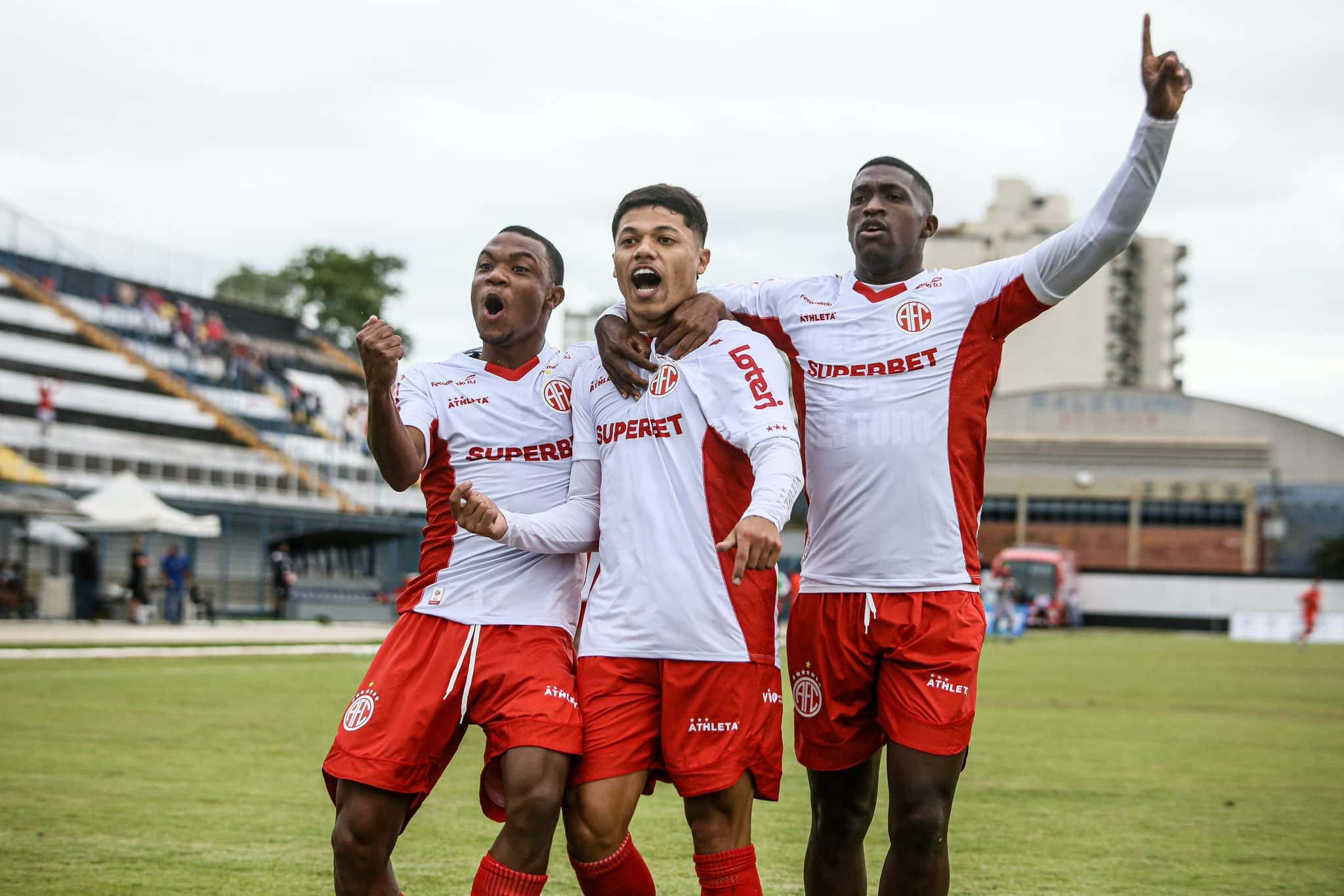 Jogadores do America comemorando - Foto: @joaocarlosgomes1