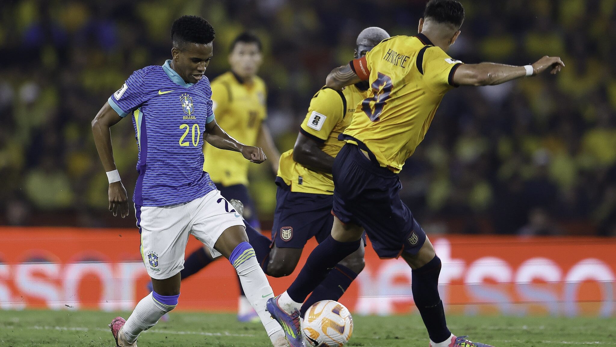 Estêvão no jogo contra o Equador