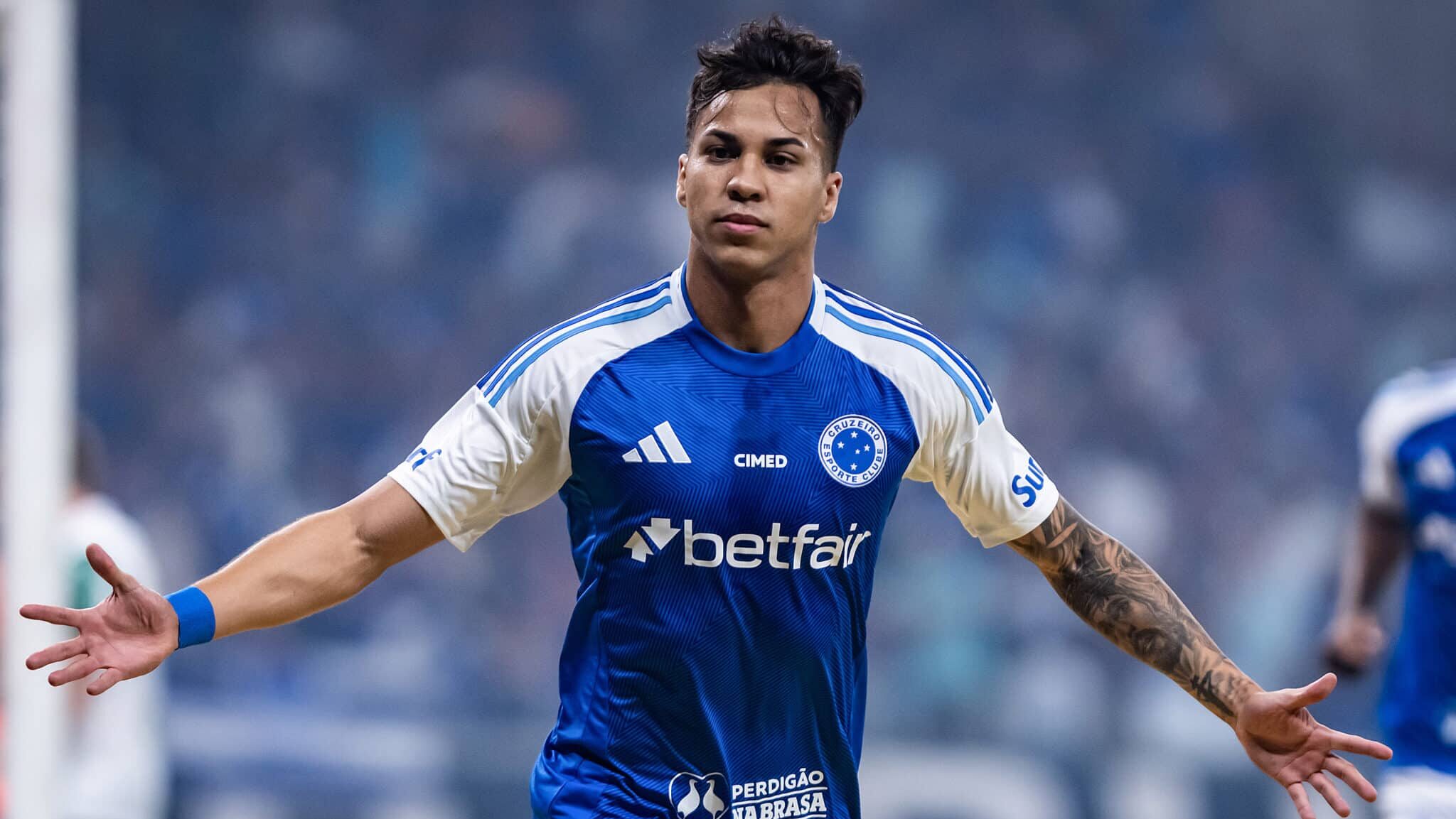 Kaio Jorge comemorando gol do Cruzeiro contra o Palmeiras