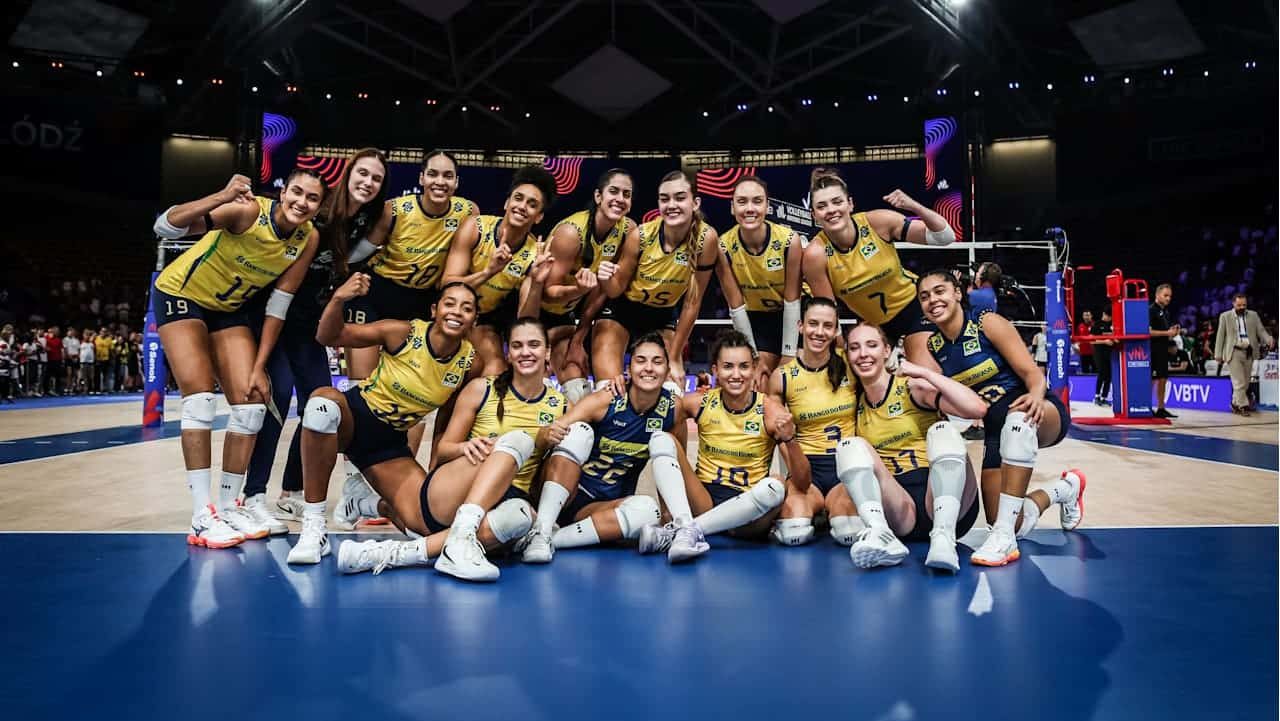 Seleção feminina de vôlei
