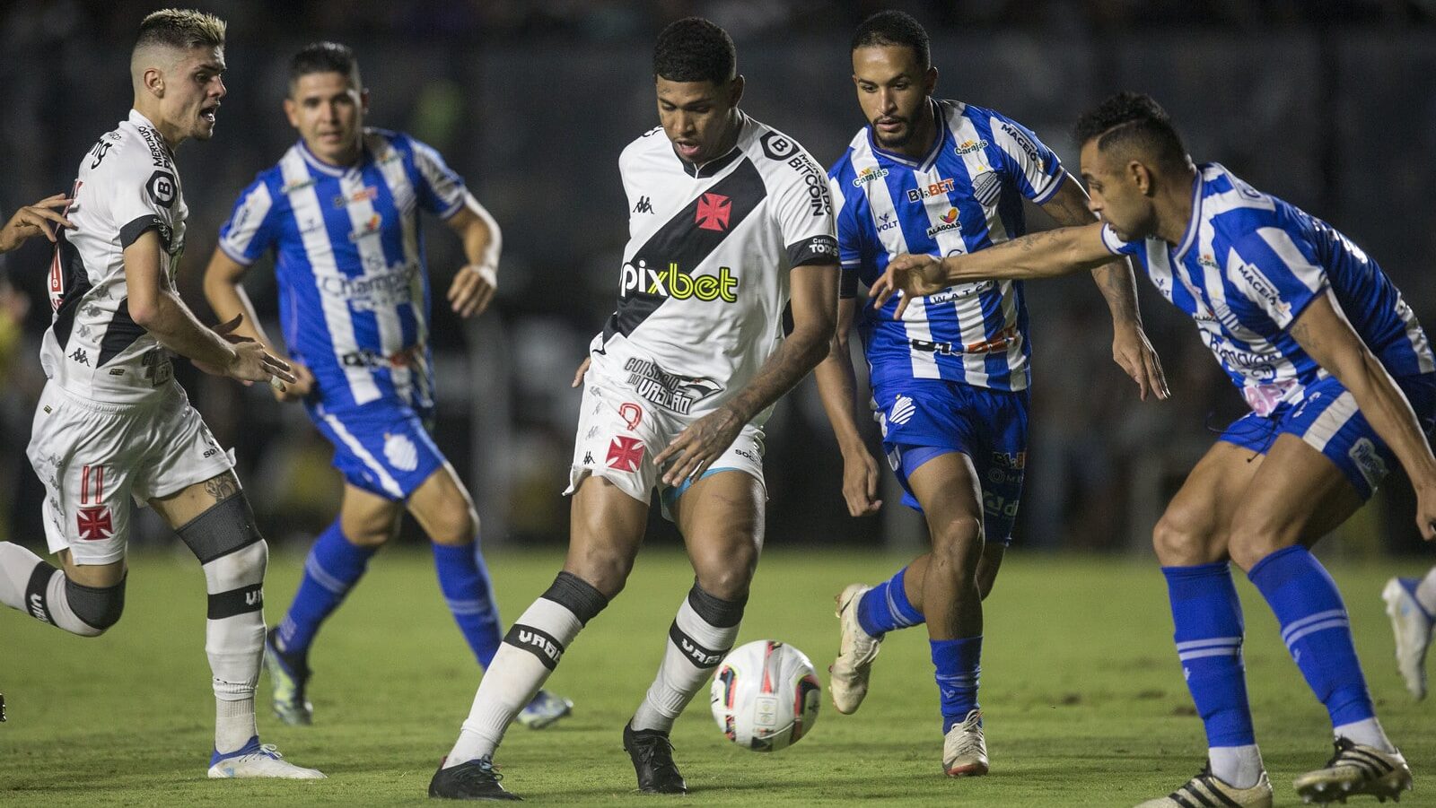 Jogo entre CSA e Vasco