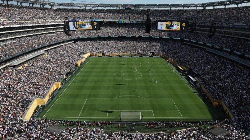 Met Life Stadium lotado