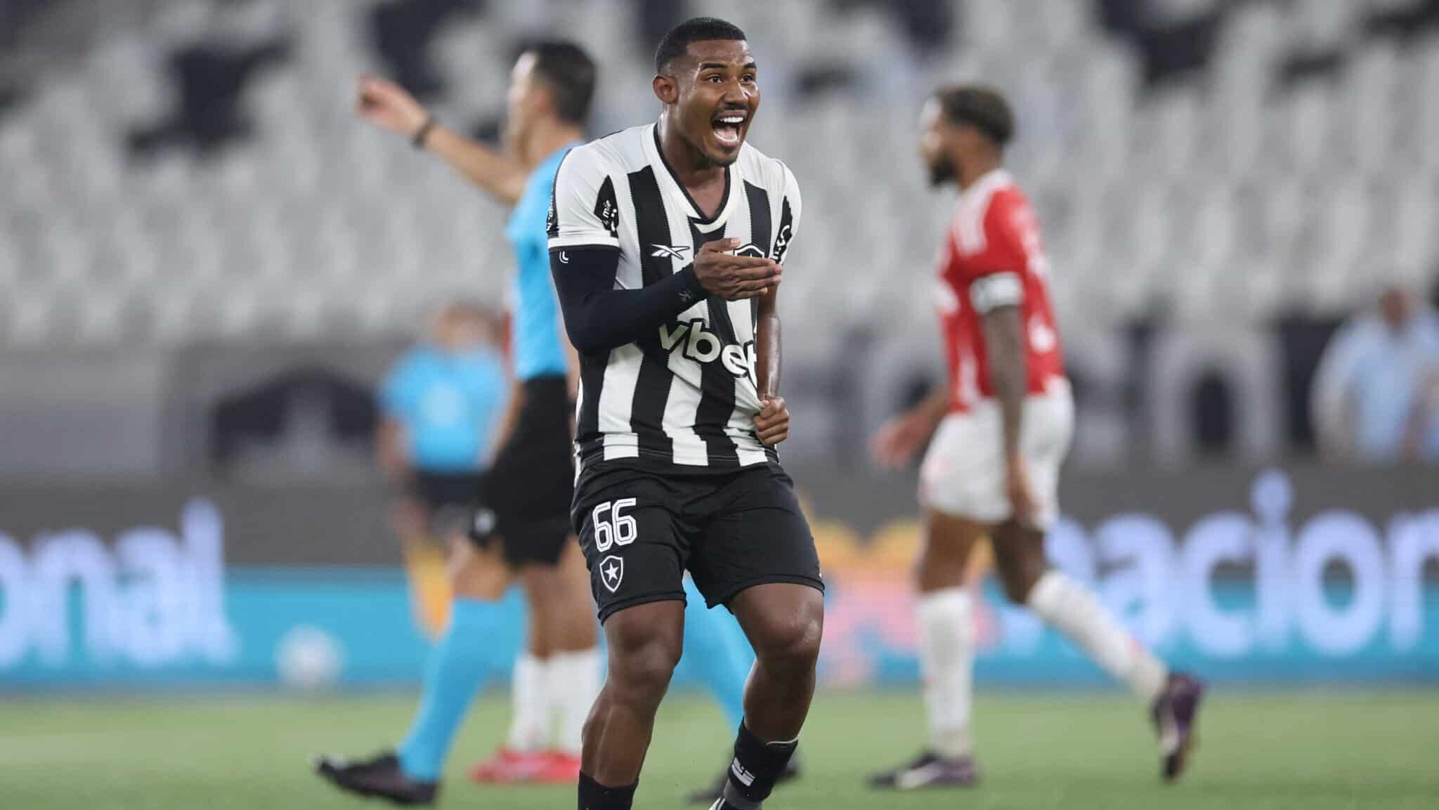 Cuiabano pelo Botafogo