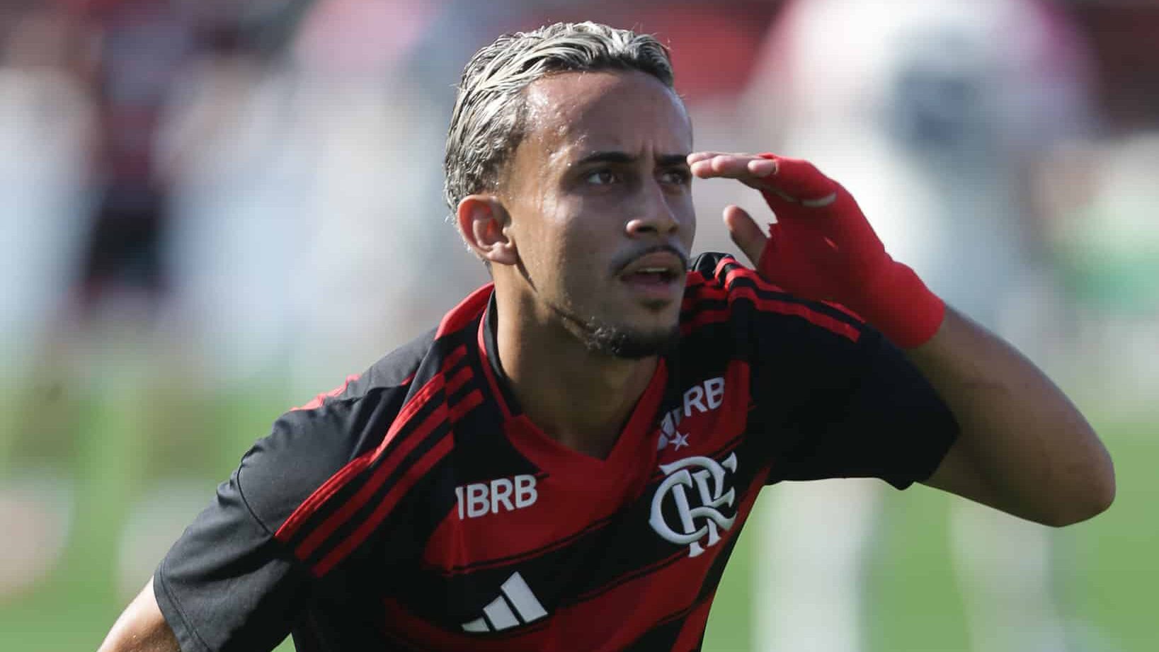 Matheus Gonçalves foi o grande destaque do Flamengo Sub-20 na vitória por 5 a 1 sobre o Bayer Leverkusen - Gilvan de Souza / Flamengo