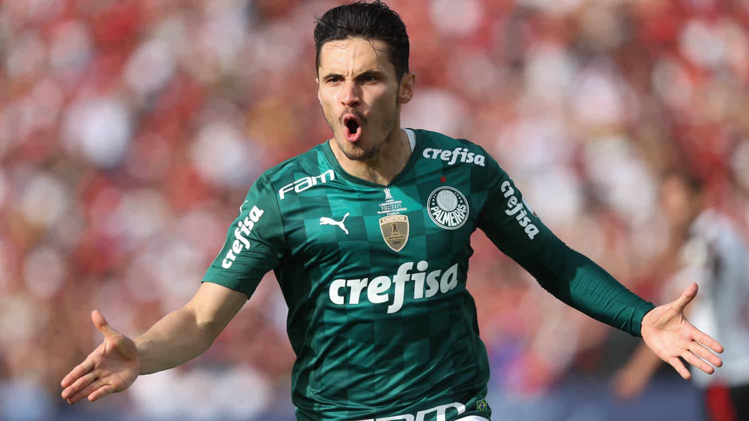 Raphael Veiga é o segundo maior artilheiro do Palmeiras na Libertadores