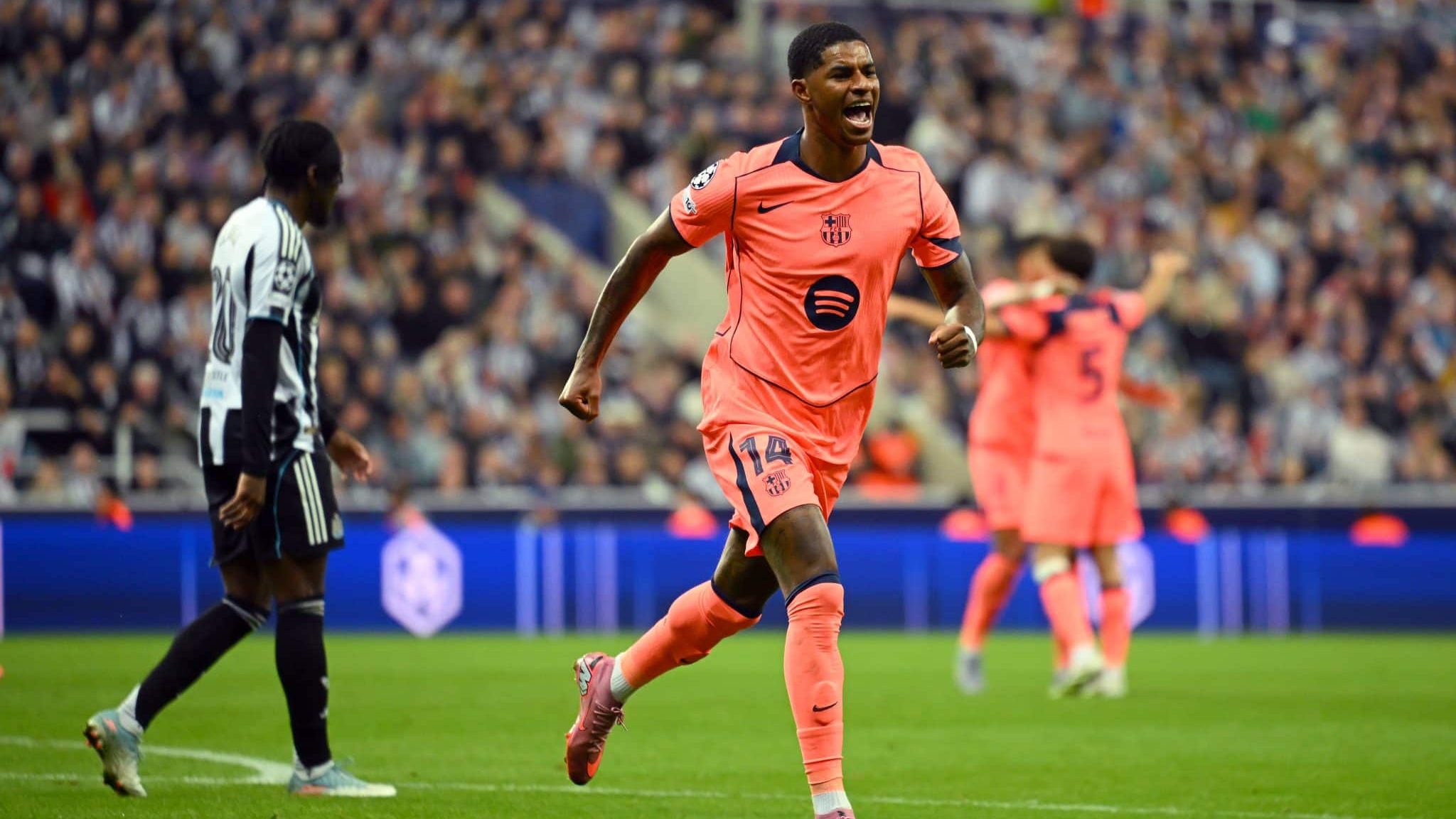 Rashford jogando pelo Barcelona.