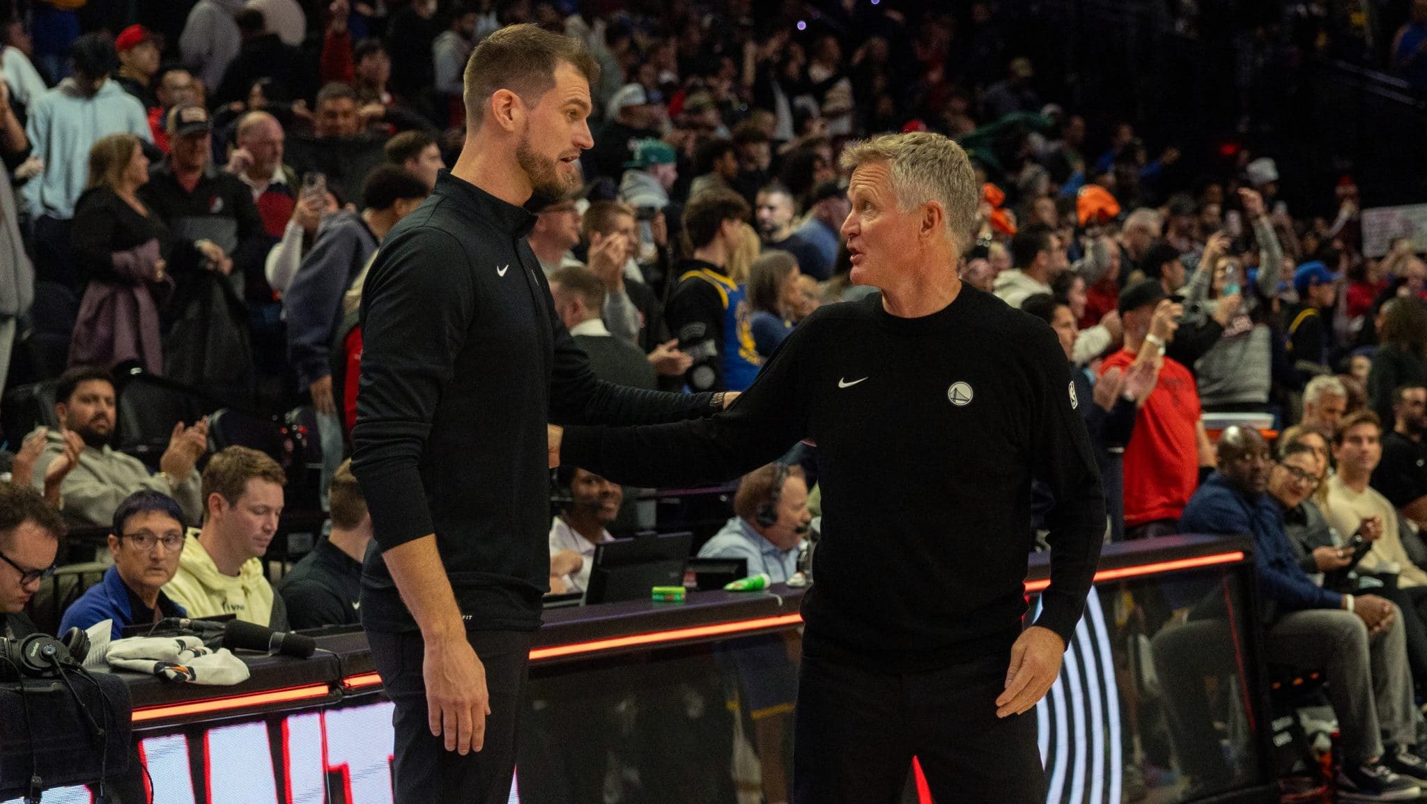 Tiago Splitter e Steve Kerr