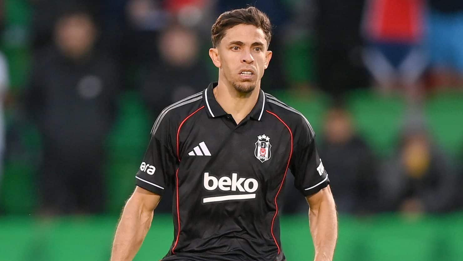 Gabriel Paulista em ação pelo Besiktas