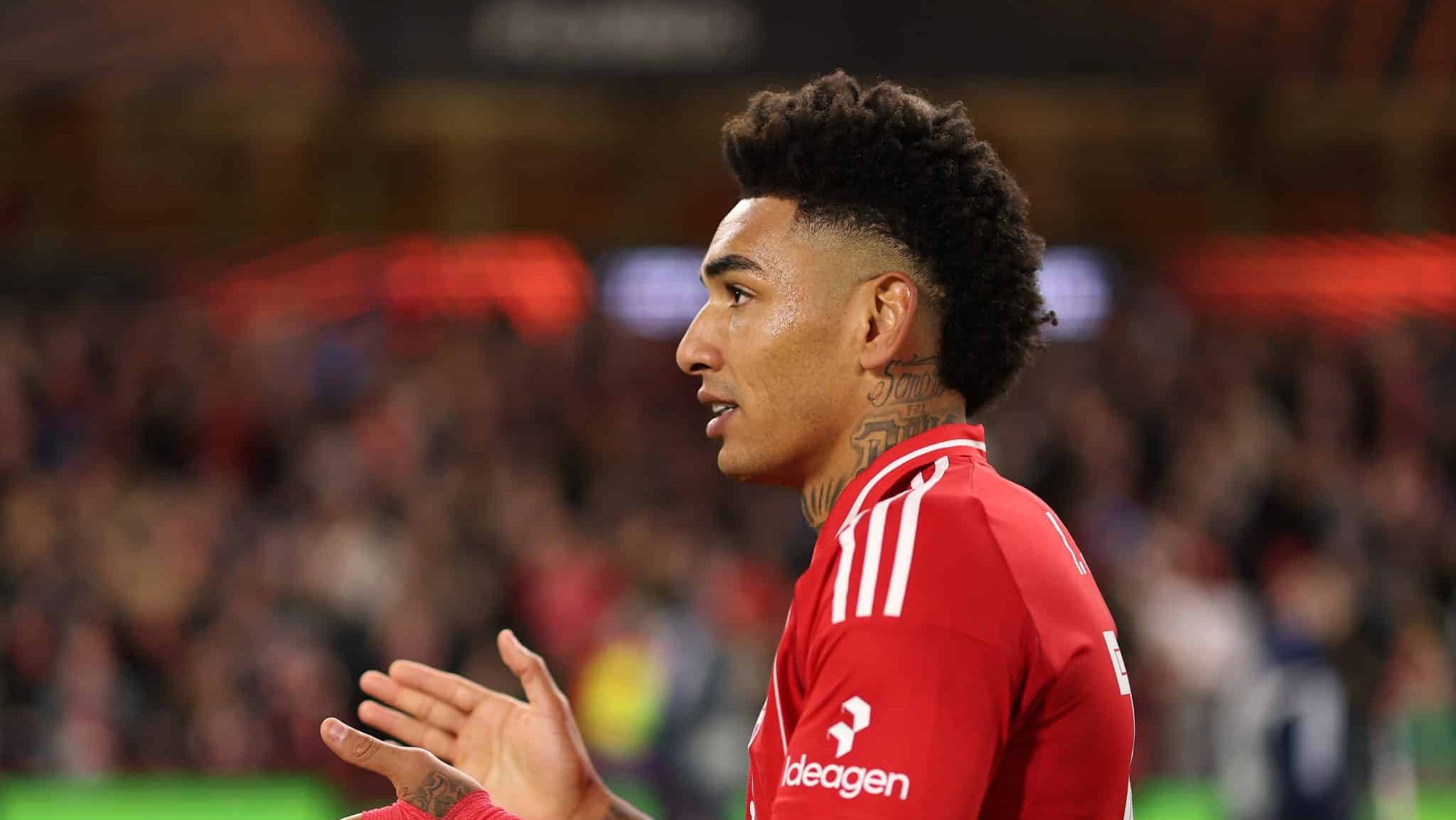 Igor Jesus pelo Nottingham Forest