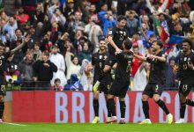Jogadores de Portugal comemoram gol sobre a Armênia