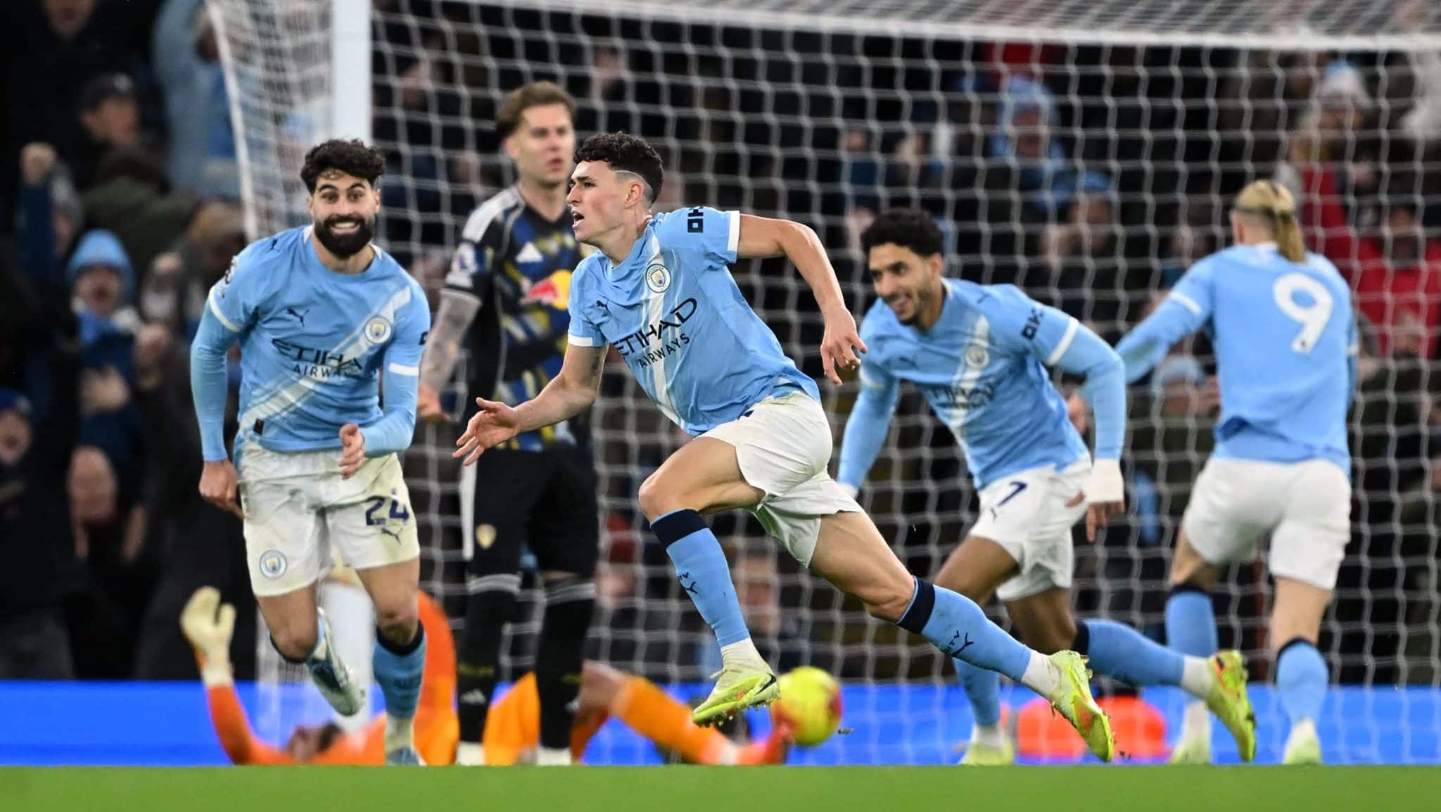 Foden comemorando gol pelo City.