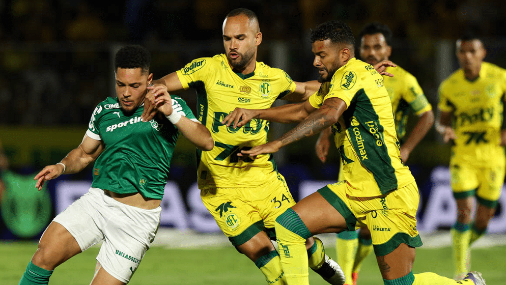 Vitor Roque jogando Mirassol x Palmeiras