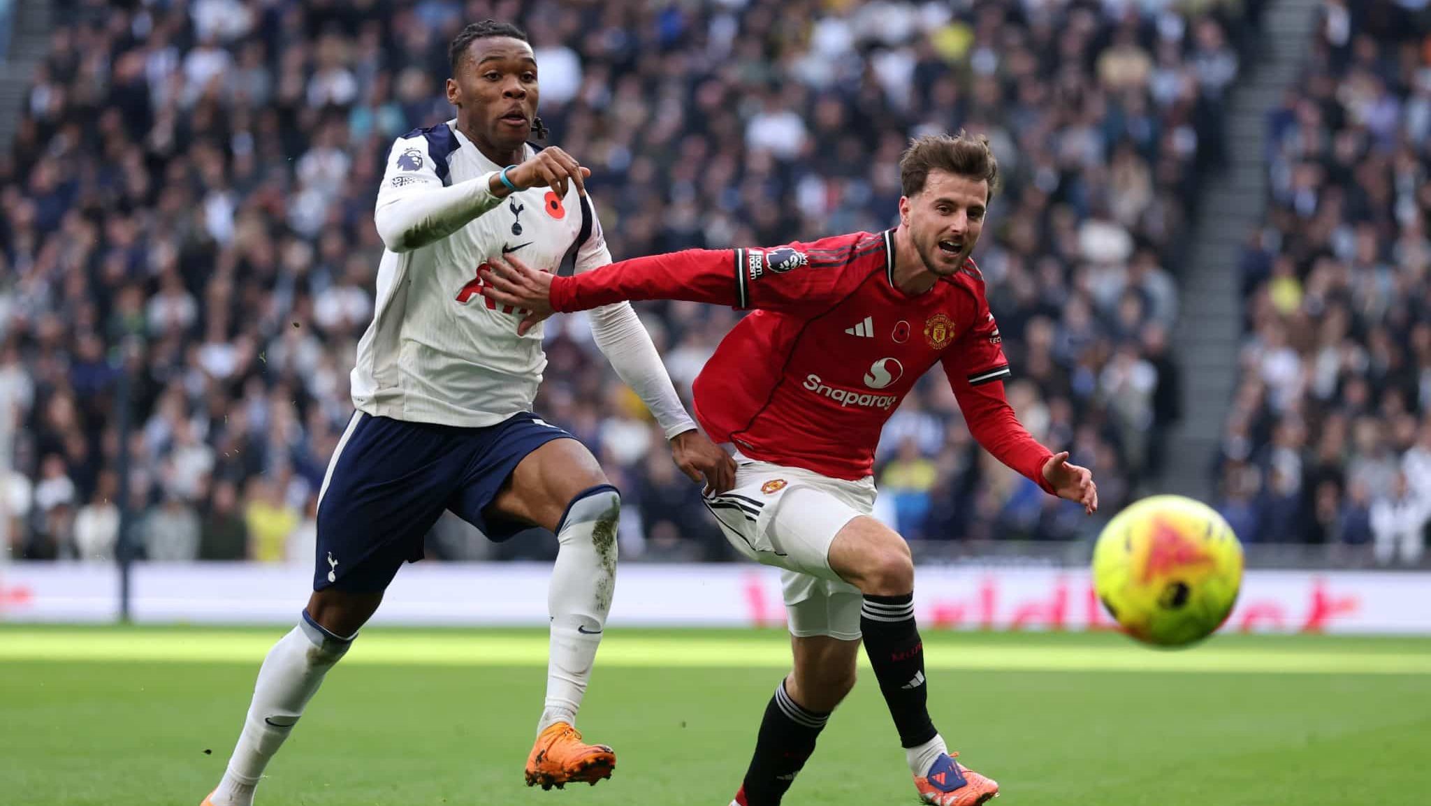 Tottenham e Manchester United empatam na Premier League