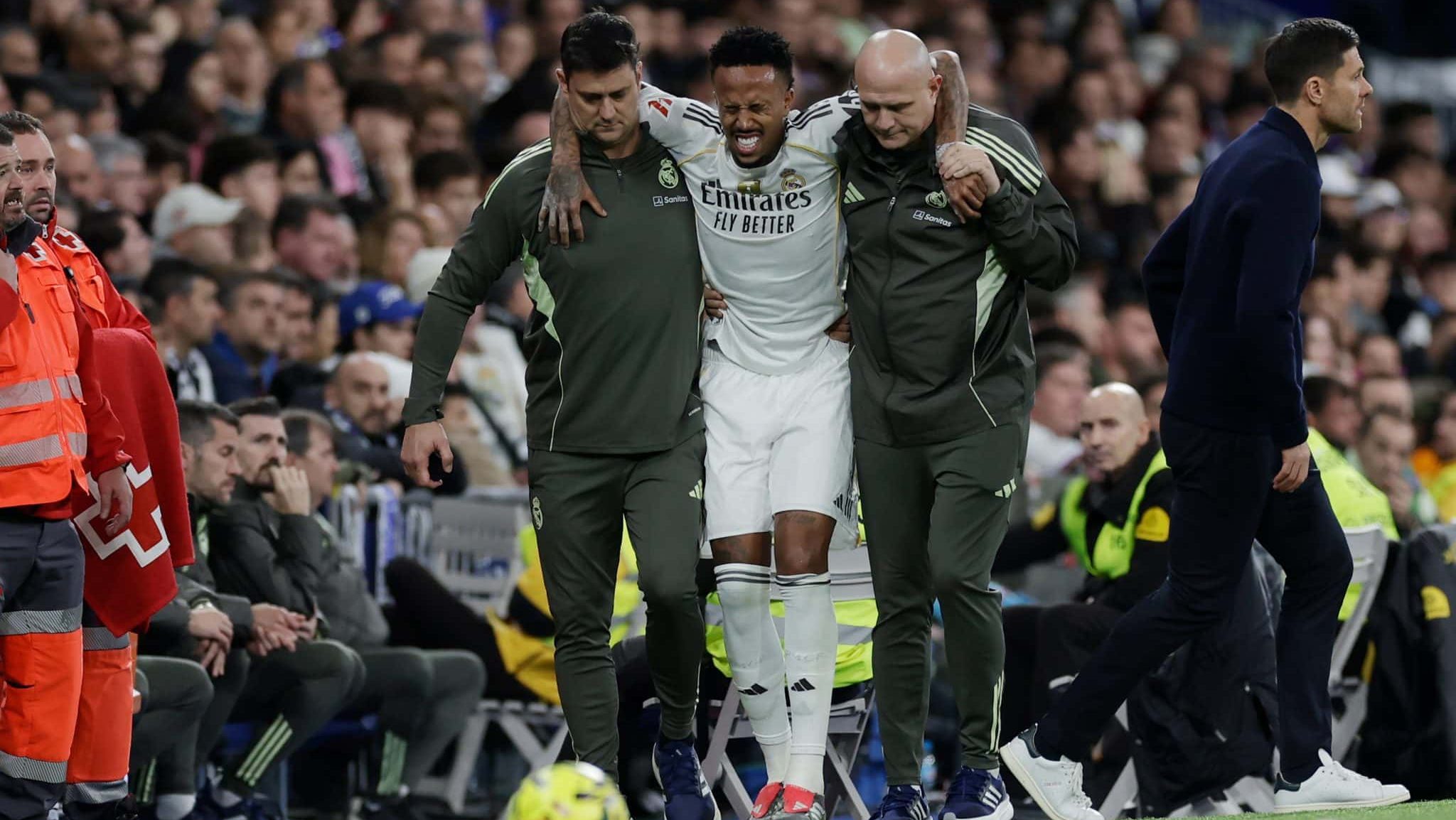 Éder Militão se lesionou contra o Celta de Vigo - Maria Gracia Jimenez/Soccrates/Getty Images