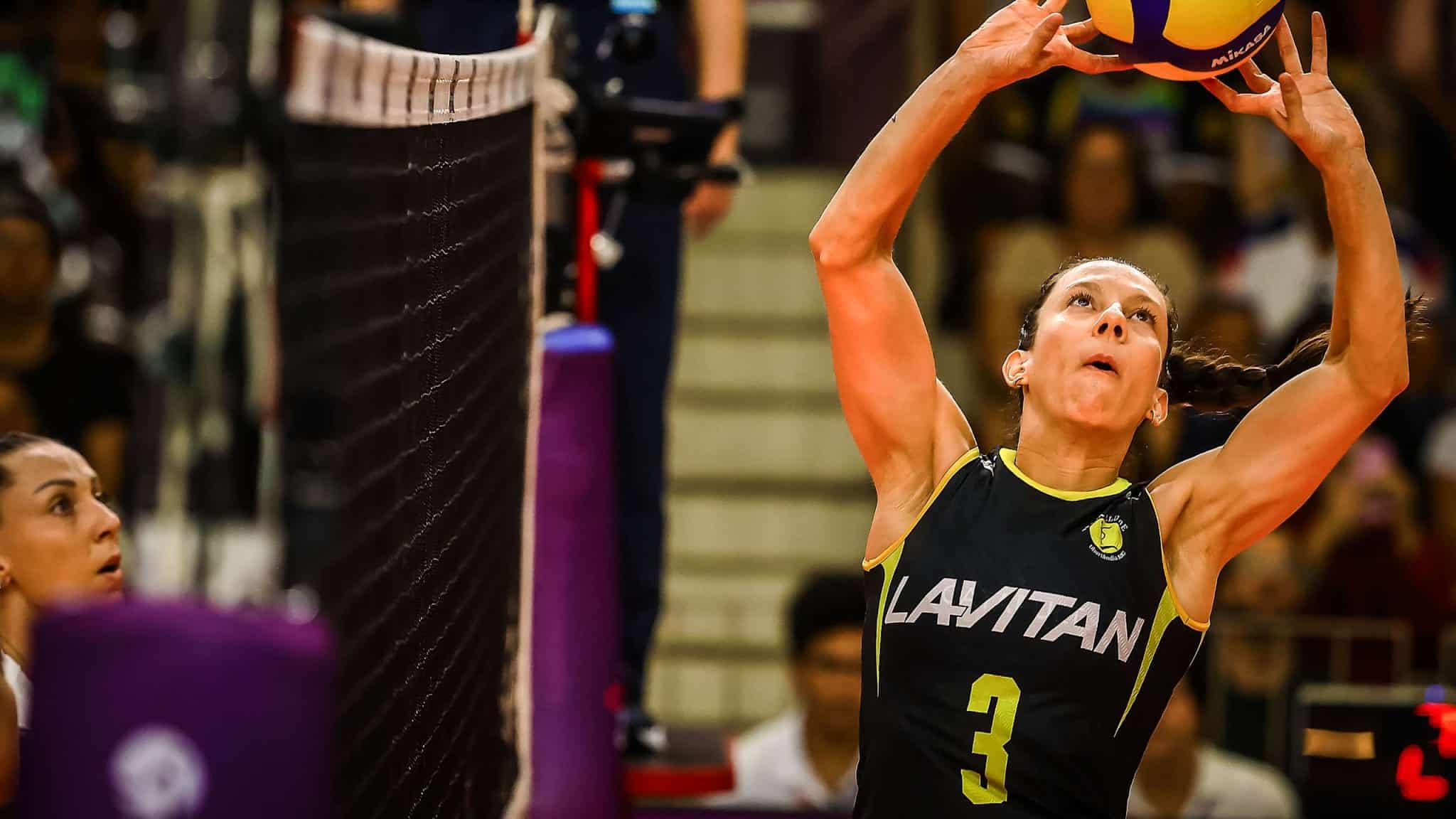 Macris na vitória do Praia Clube