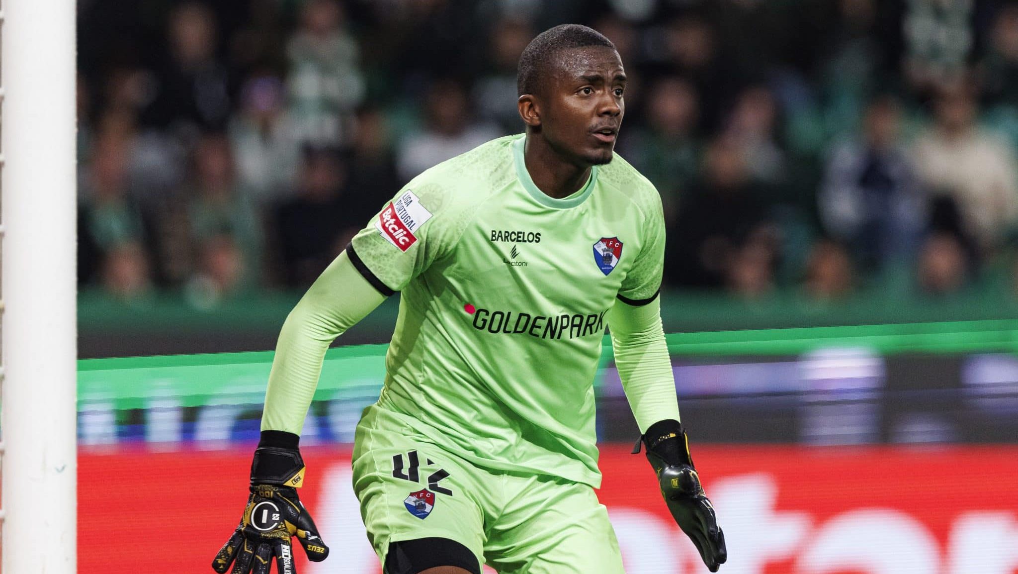 Andrew em ação pelo Gil Vicente