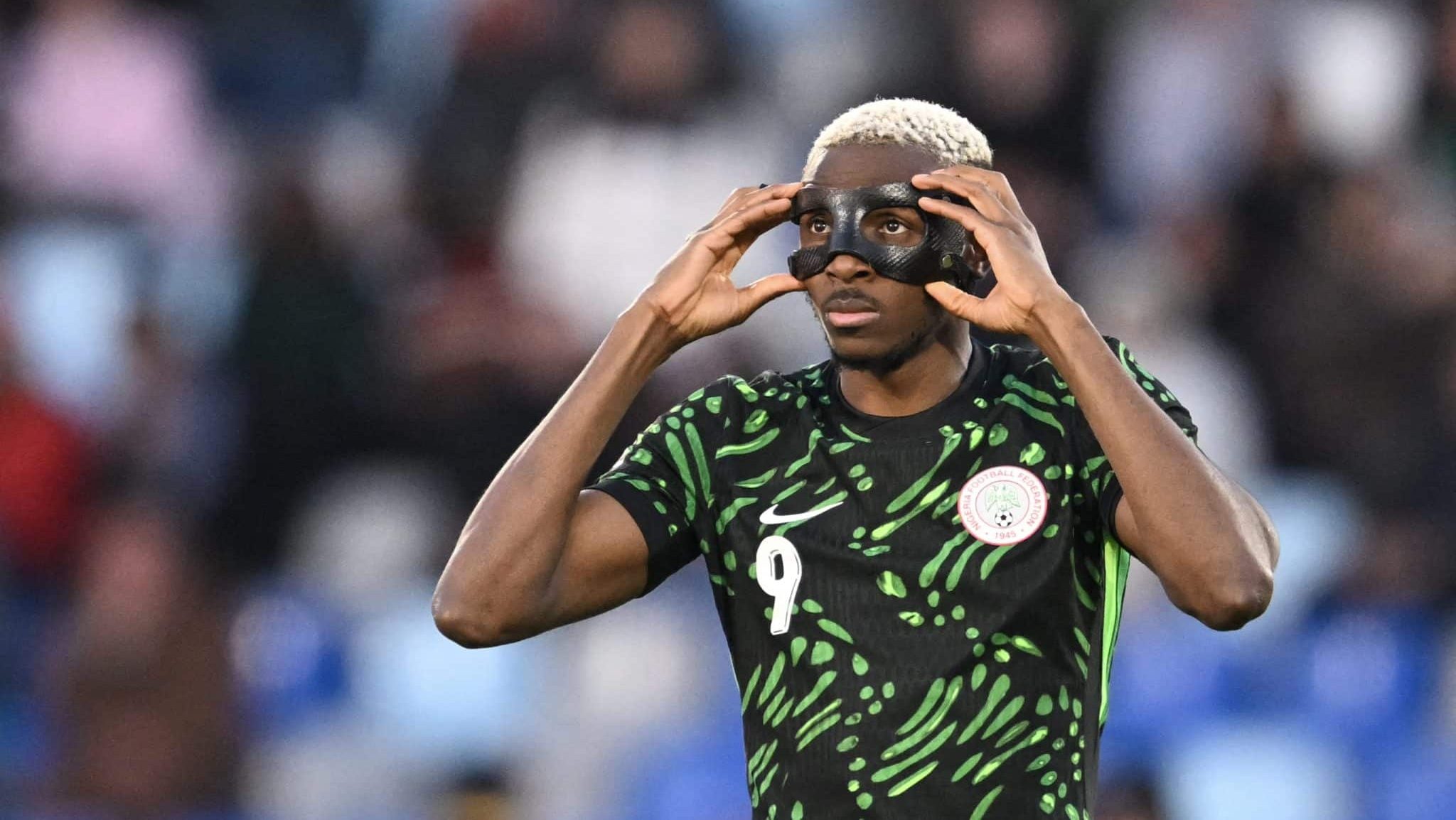 Osimhen em ação pela Nigéria