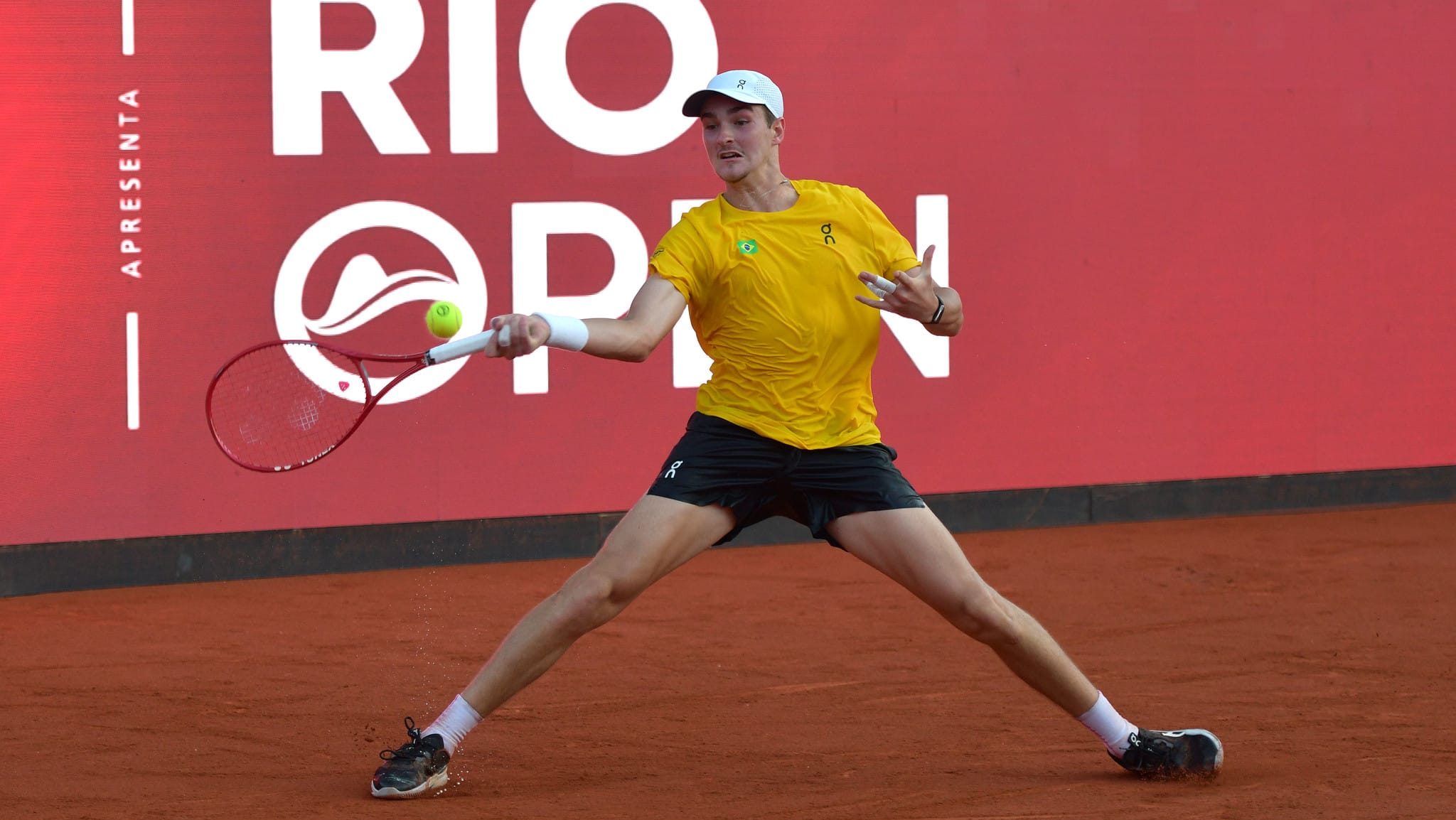 João Fonseca treinando para o Rio Open