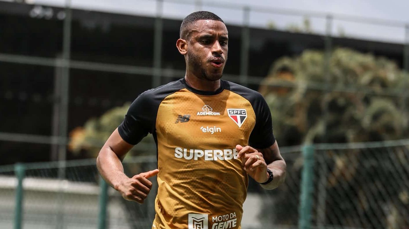 André Silva treinando no São Paulo
