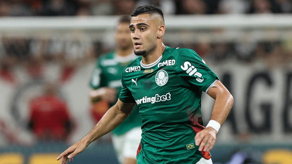 Andreas Pereira em ação pelo Palmeiras