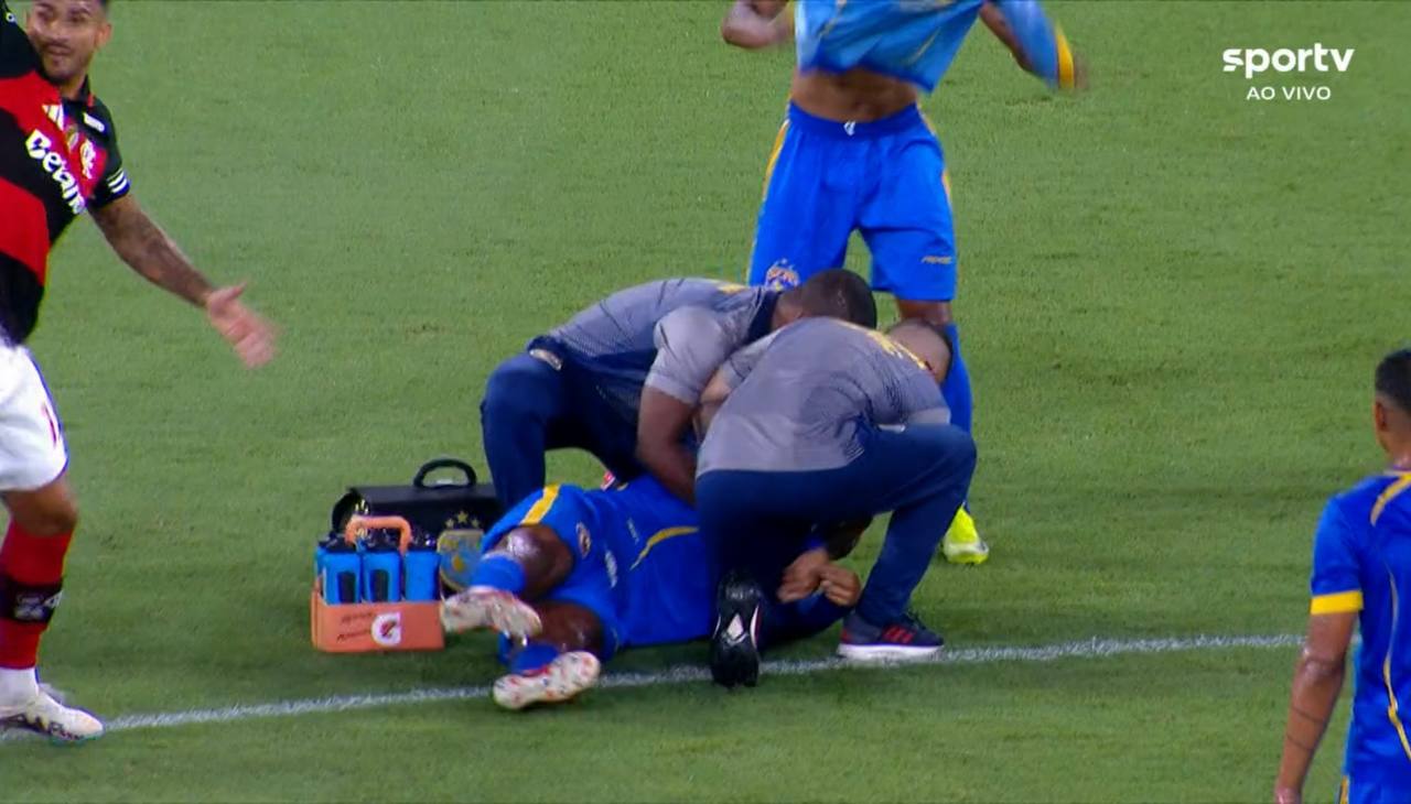 Alexandre Souza sofreu uma convulsão durante o jogo entre Flamengo x Sampaio Corrêa