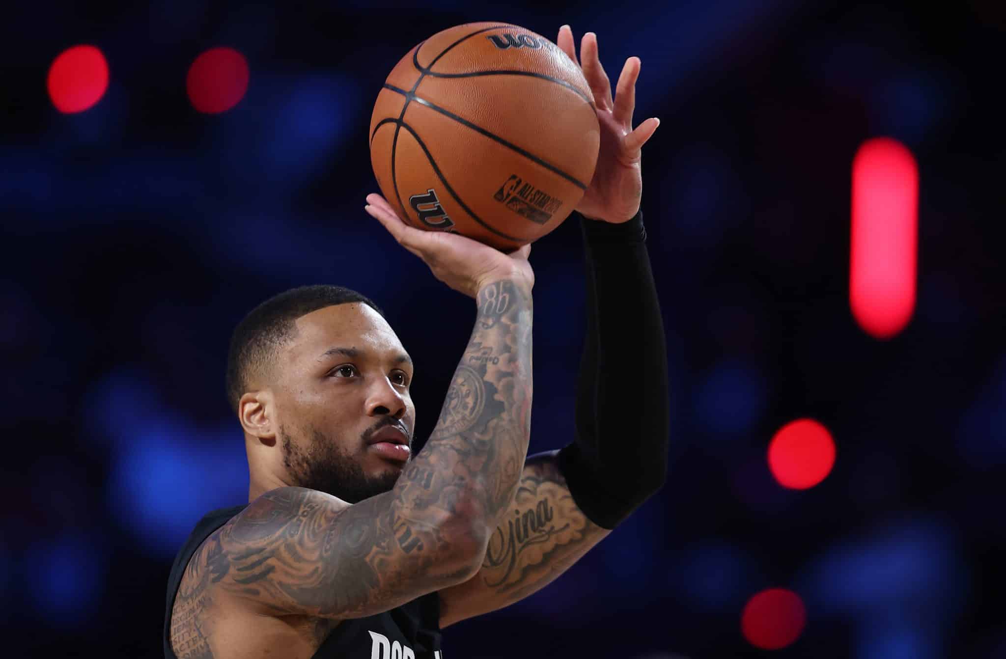 Damian Lillard em ação pelo torneio de 3 pontos da NBA