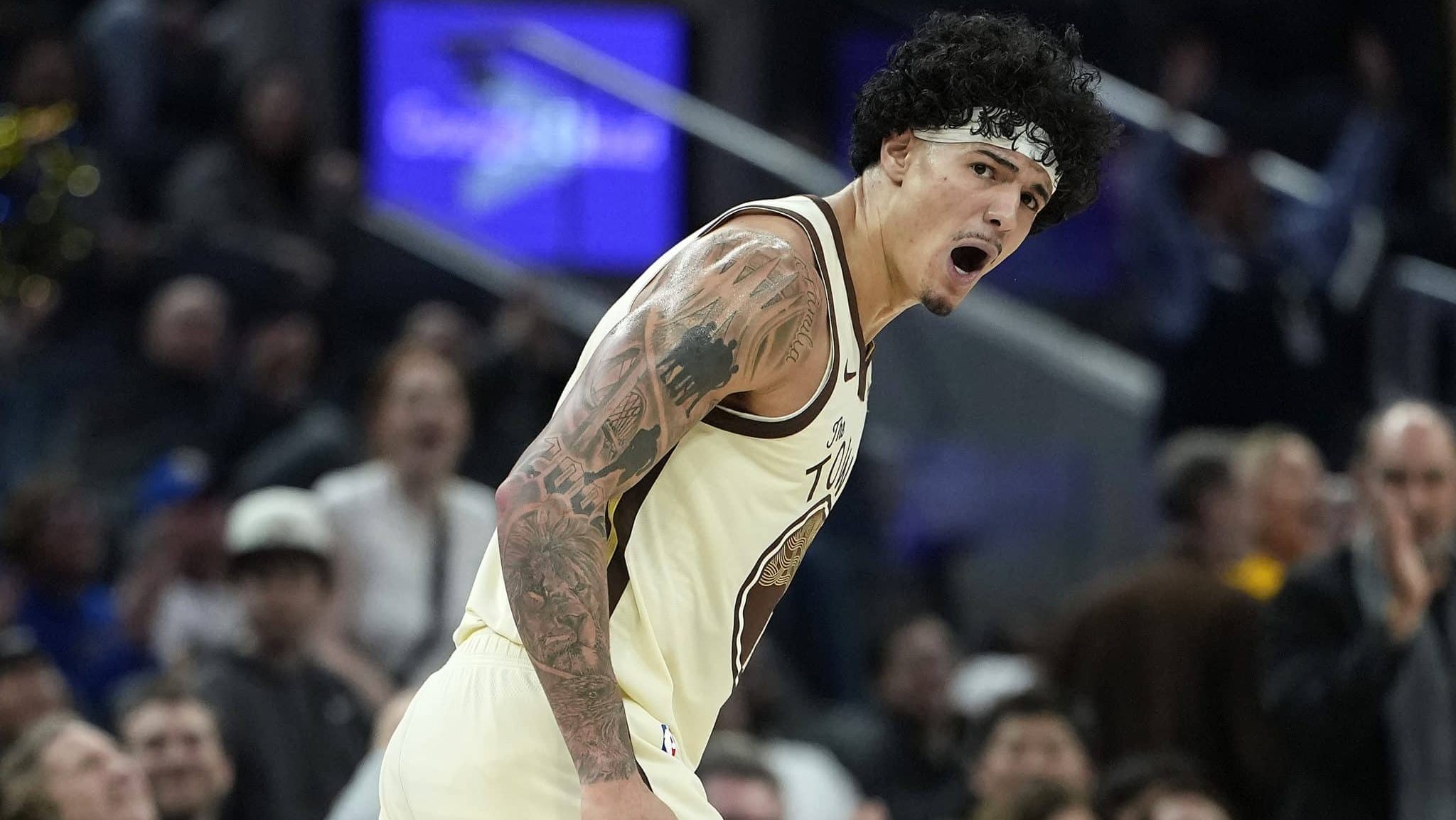 Gui Santos em ação pelo Golden State Warriors