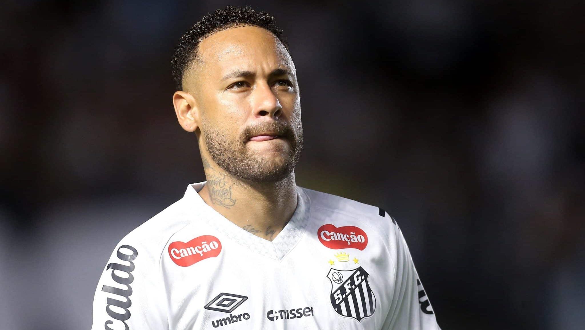 Neymar em ação contra o Velo Clube - Guilherme Dionizio/Código 19/Gazeta Press
