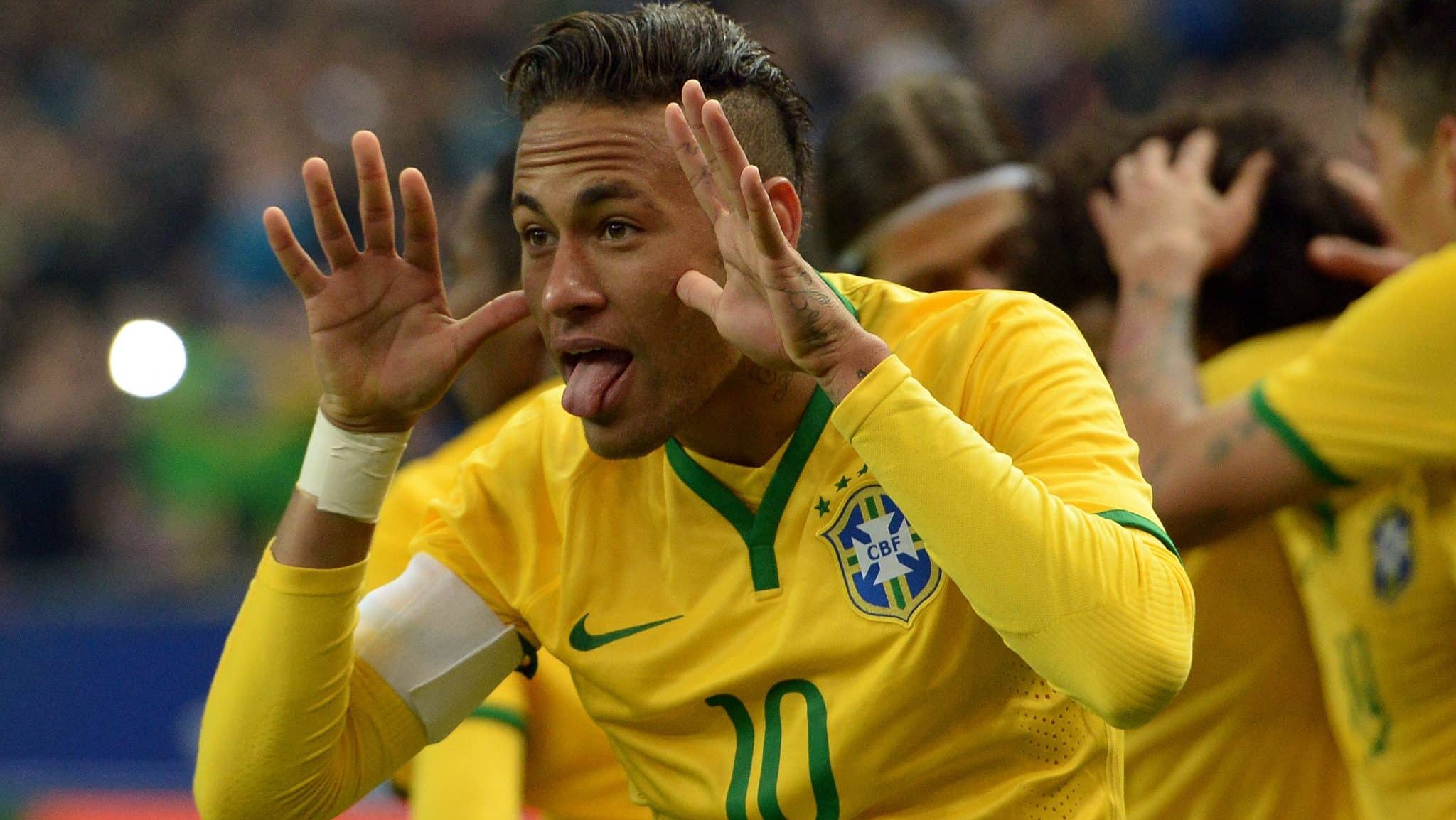 Neymar comemora gol pela Seleção sobre a França em 2015