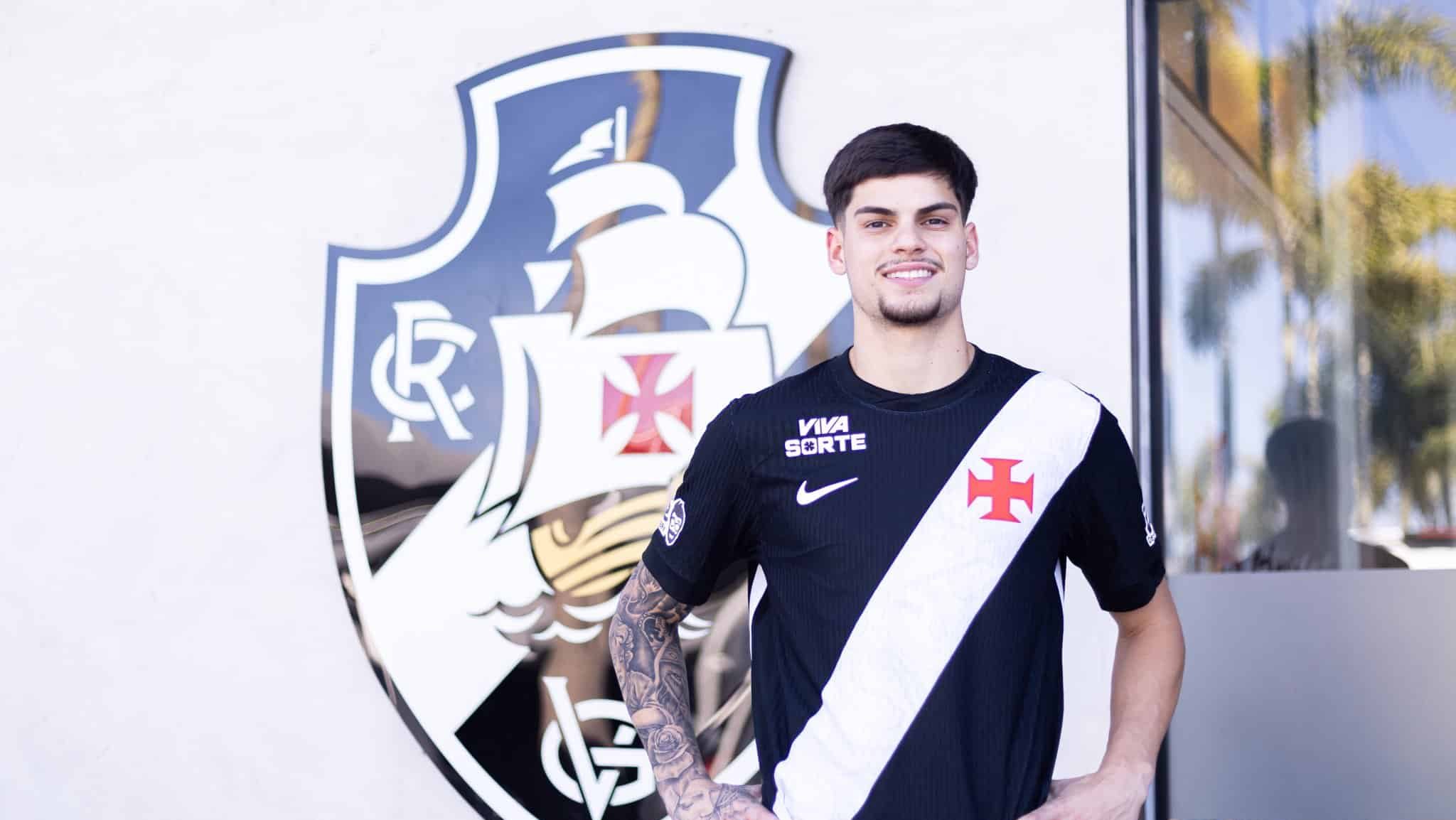Paulinho é o novo reforço do Vasco
